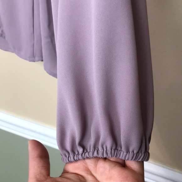 Neiman Marcus Women’s Chiffon Neck Tie Button-Up Lilac Long Sleeve Blouse - Picture 4 of 9